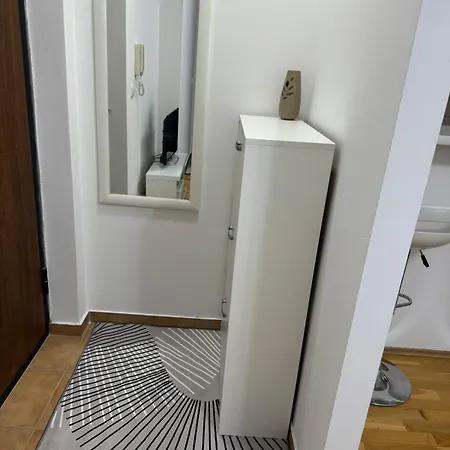 N&j Apartment *